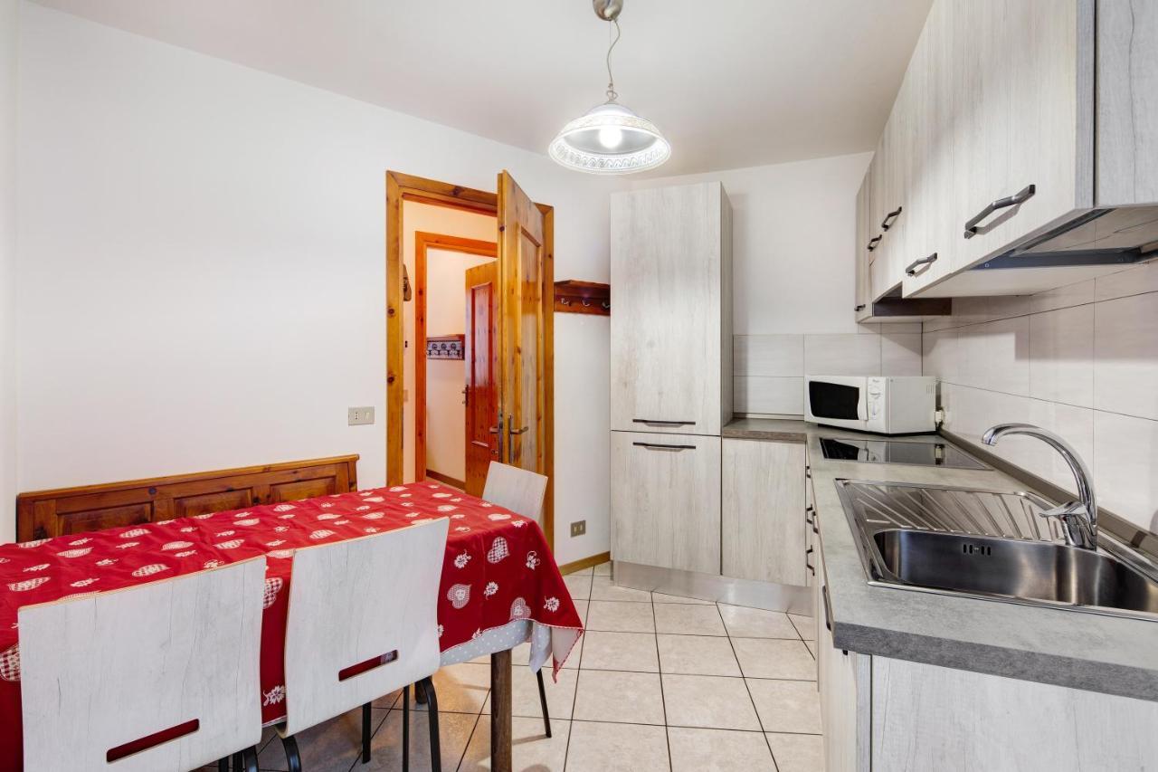 A Due Passi Valdidentro Apartman Isolaccia Kültér fotó
