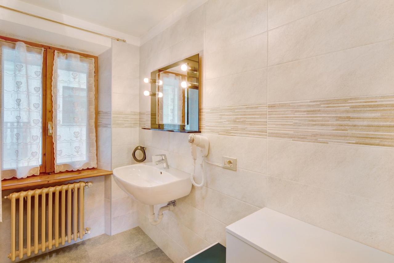 A Due Passi Valdidentro Apartman Isolaccia Kültér fotó